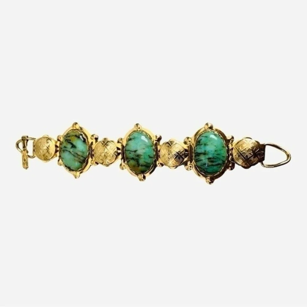 Vintage Turquoise Bracelet Green Oval Stone Gold Tone 7